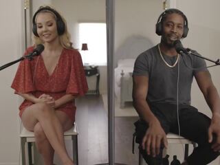 Aaliyah Loves Her Blind Date With Hung Hunk Isiah Maxwell