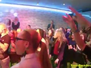 Johnson क्रेज़ी लड़कियों expose सीफएनएम स्ट्रिपर्स पर पार्टी